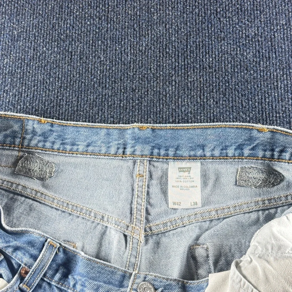 Vintage Levis 501 Mens Jeans 42x38 Light Wash Straight Leg Button Fly Denim Blue